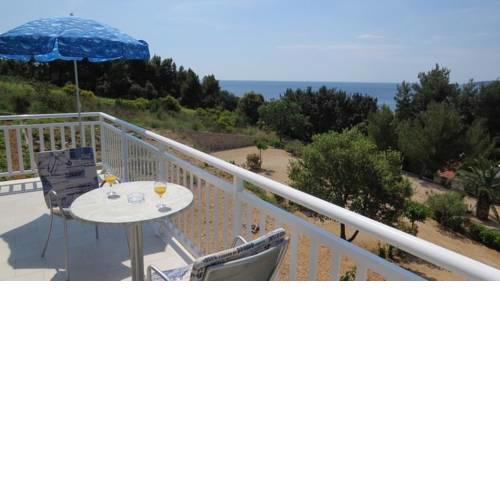 Apartment in Orebic with sea view, balcony, air conditioning, Wi-Fi (4202-2)