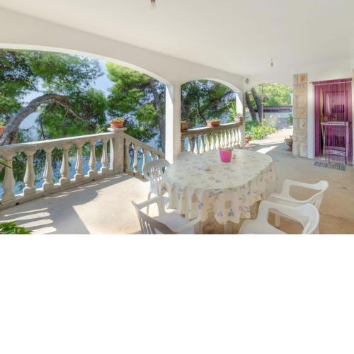 Apartment in Priscapac with sea views, terrace, air conditioning, WiFi 5078-1