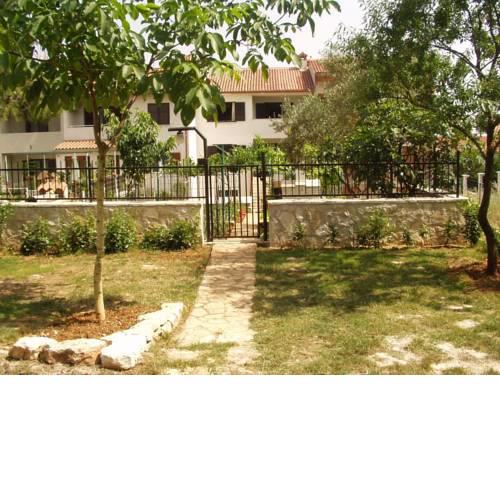 Apartment in Pula with terrace, air conditioning, WiFi, washing machine (3678-1)