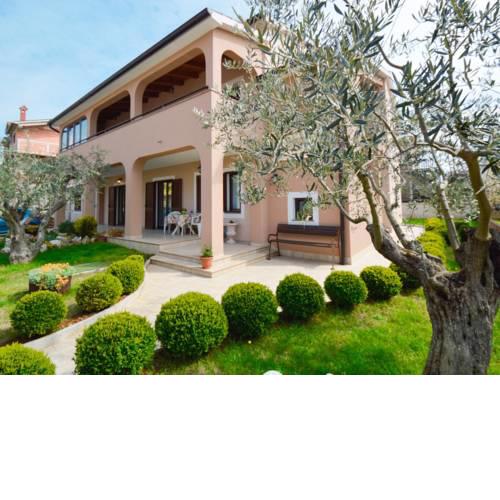 Apartment in Pula/Istrien 17457