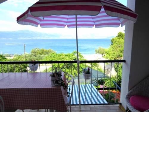 Apartment in Slatine with sea view, terrace, air conditioning, Wi-Fi (4785-2)