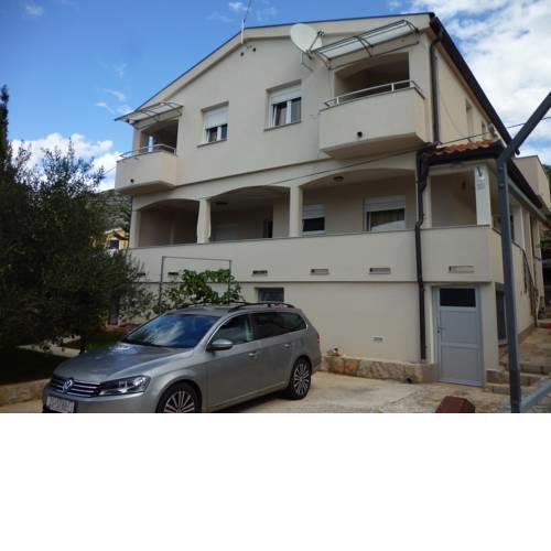 Apartment in Starigrad-Paklenica 33792