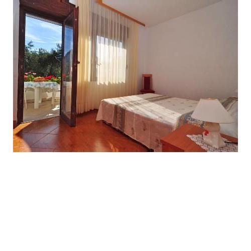 Apartment in Sukošan with terrace, air conditioning, W-LAN (654-1)