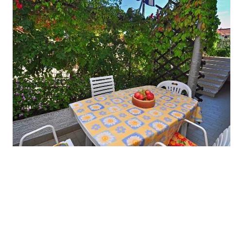 Apartment in Sukošan with Terrace, Air conditioning, Wi-Fi (654-4)