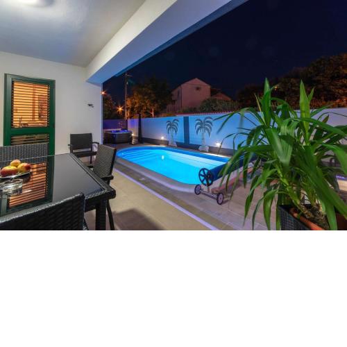 Apartment in Supetar with sea view, terrace, air conditioning, W-LAN 3553-1