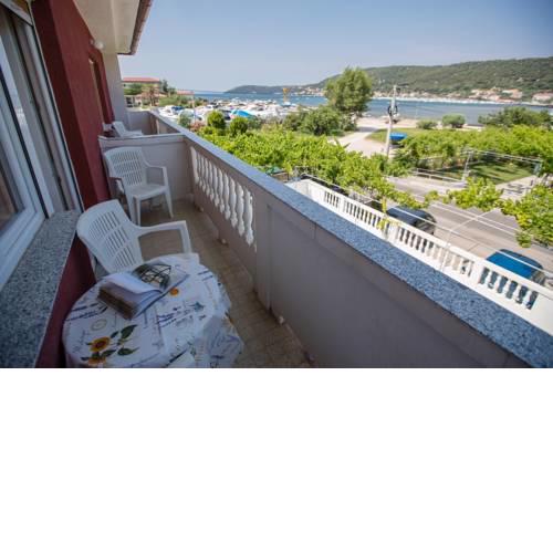 Apartment in Supetarska Draga 16063
