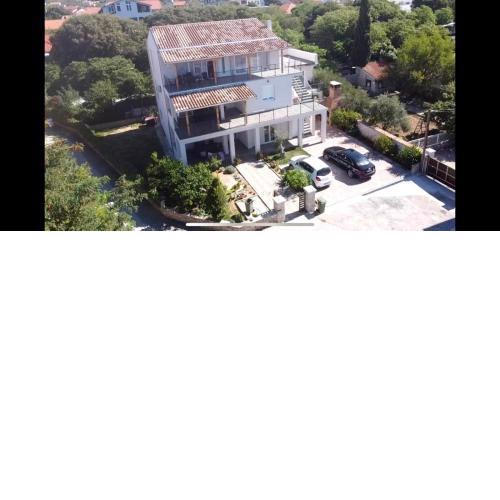 Apartment in Turanj with sea view, balcony, air conditioning, WiFi 5075-1