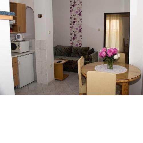 Apartment in Vodice with balcony, air conditioning, WiFi, washing machine (4266-2)