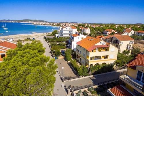 Apartment in Vodice with sea view, balcony, air conditioning, Wi-Fi (4608-1)