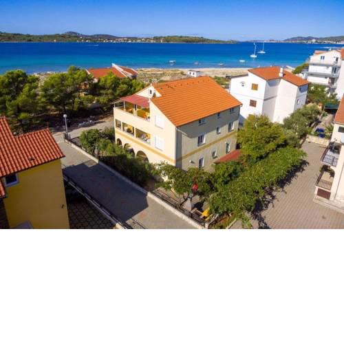 Apartment in Vodice with sea view, terrace, air conditioning, Wi-Fi (4608-8)