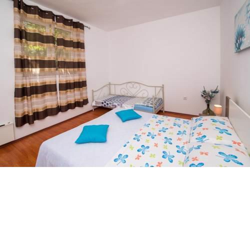 Apartment in Vrbnik/Insel Krk 36842
