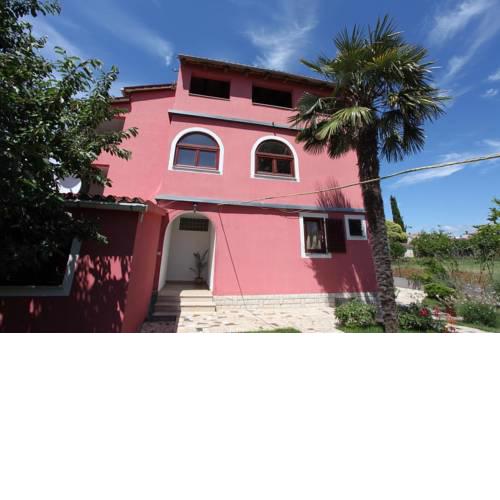 Apartment in Vrvari with balcony, air conditioning, WiFi, washing machine (664-1)