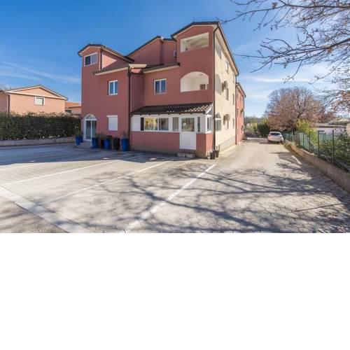 Apartment Irena