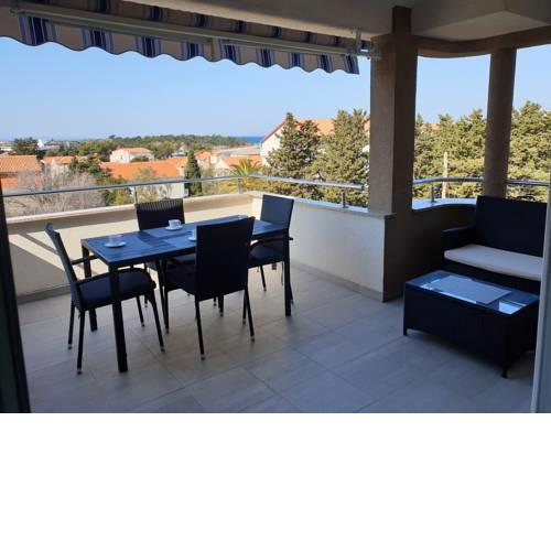 Apartment ISABELLA - Novalja