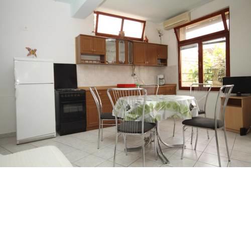 Apartment Ivan Dolac 8753a