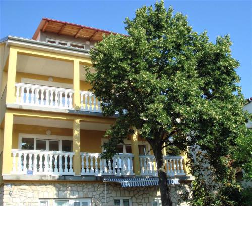Apartment Ivan J Selce