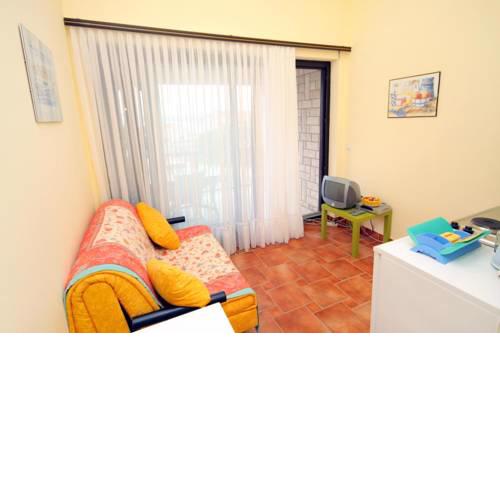 Apartment Jadranovo 3237a