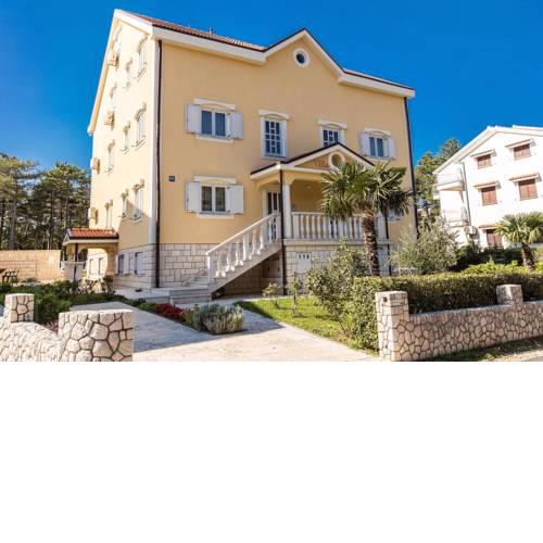 Apartment Jadranovo 5521b