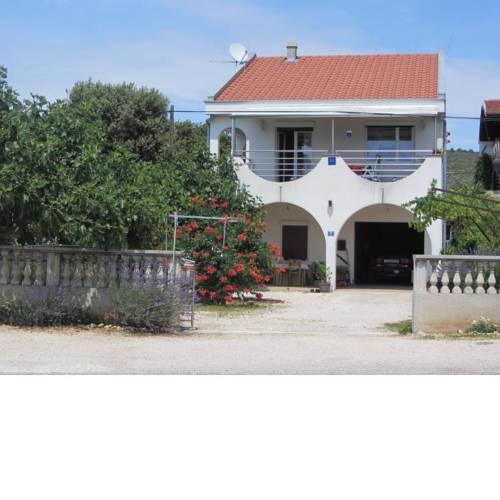 Apartment Jaka