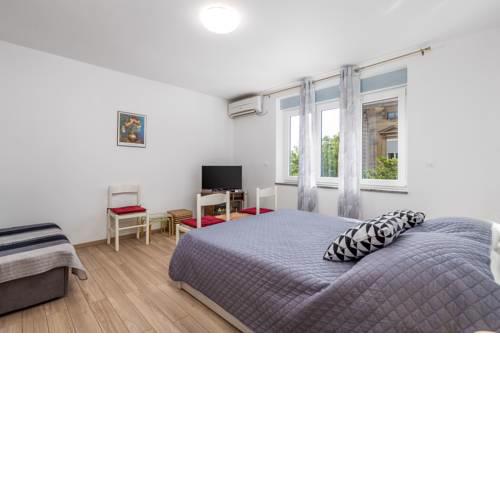 Apartment Jakov