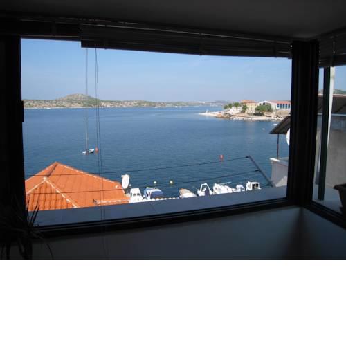 Apartment Jela