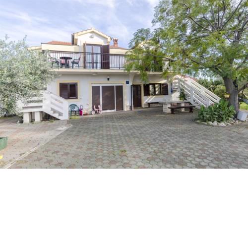 Apartment Josip