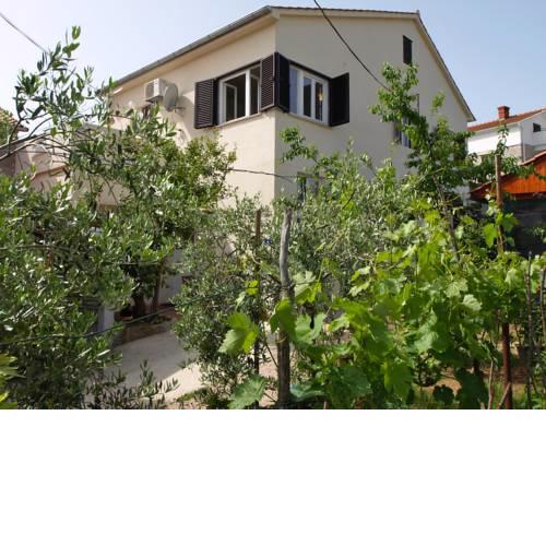 Apartment Josip
