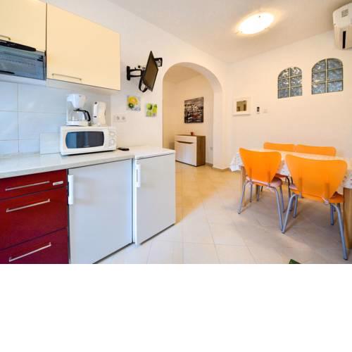 Apartment Kampor.1