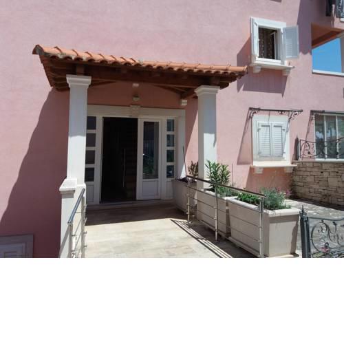 Apartment Karlo