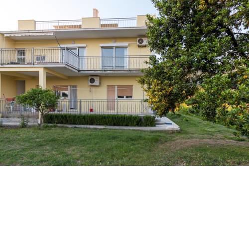 Apartments with a parking space Kastel Kambelovac, Kastela - 11678