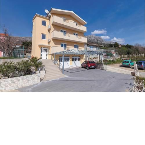 Apartment Kastel Kambelovac with Sea View 12