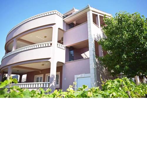 Apartment Kastel Stari 12568b