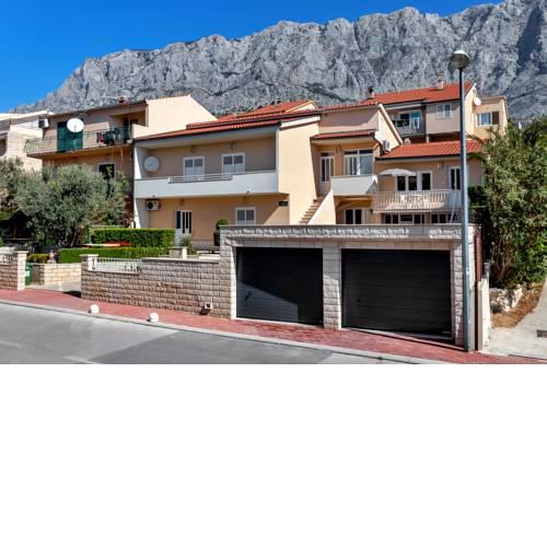Apartment Kate-few minutes from beach