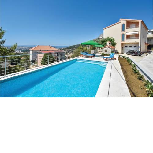 Apartment Klis Kneza Trpimira