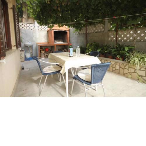 Apartment Komiza 2420a