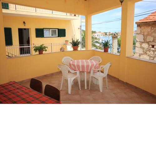 Apartment Kukljica 8209a