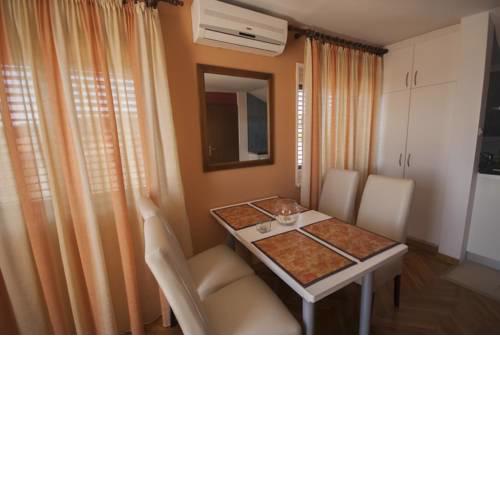 Apartment Kukljica 8253a