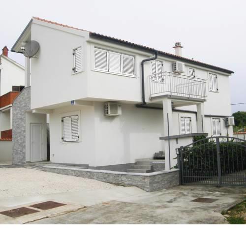 Apartment Lana