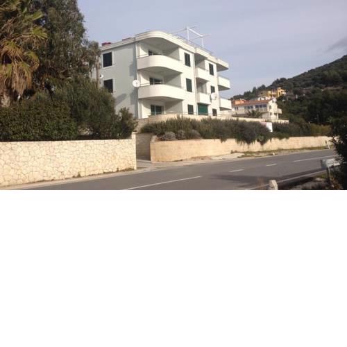 Apartment Lana
