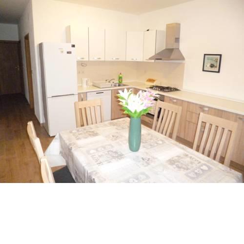 Apartment Lara Jezera