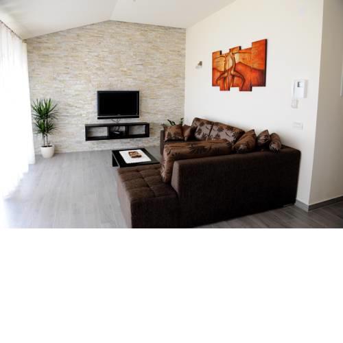 Apartment Lara