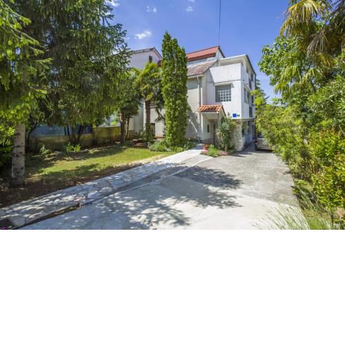 Apartment Laurus