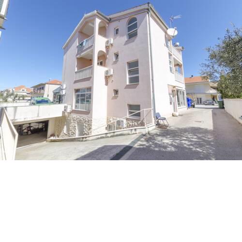 Apartment Lena