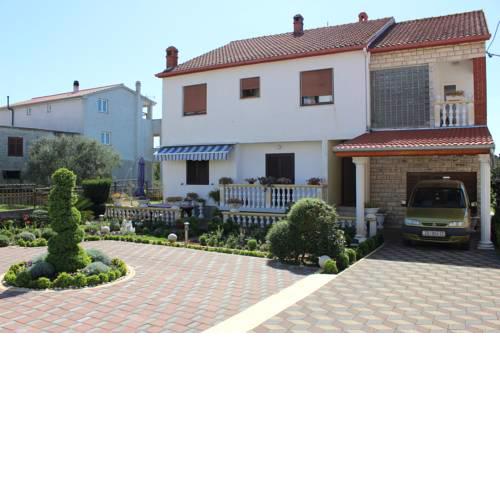 Apartment Lisica