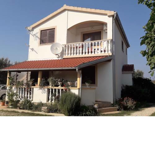 Apartment Ljilja