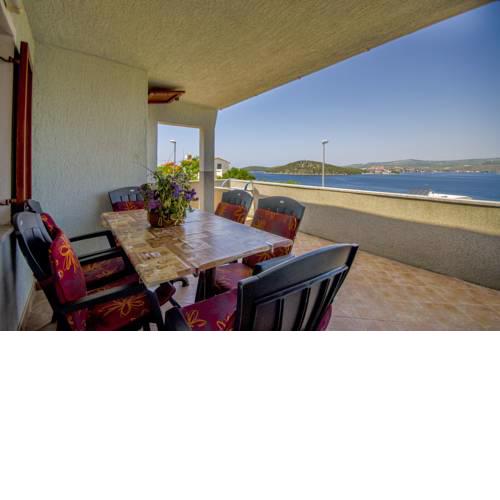 Apartment Ljilja