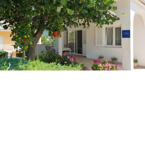 Apartment Ljiljana
