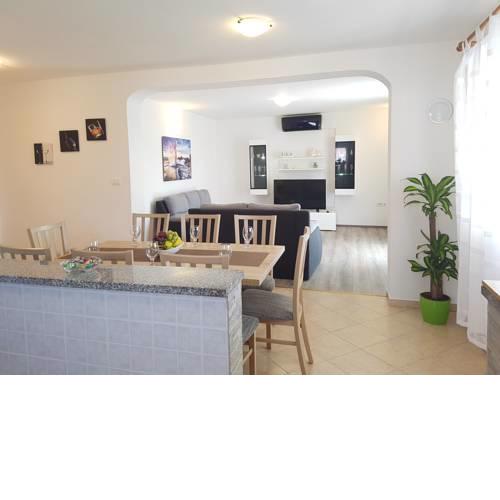 Apartment Loborika D&J