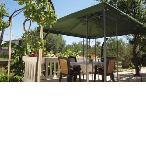 Apartment Lubinovo, 21224, Slatine, Croatie