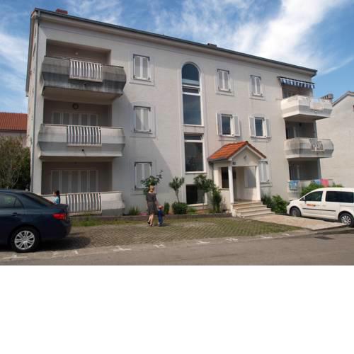 Apartment Lucy